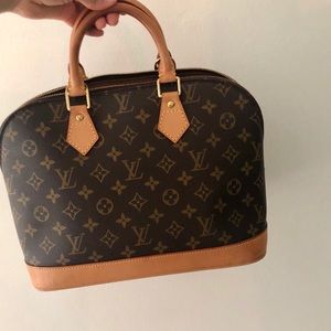 Louis Vuitton Alma Monogram